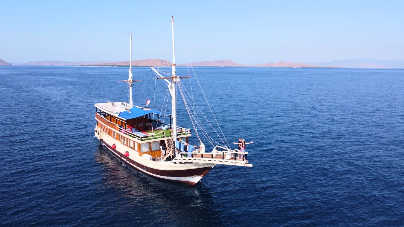 Budi Utama Luxury Phinisi - Komodo Boat Charter